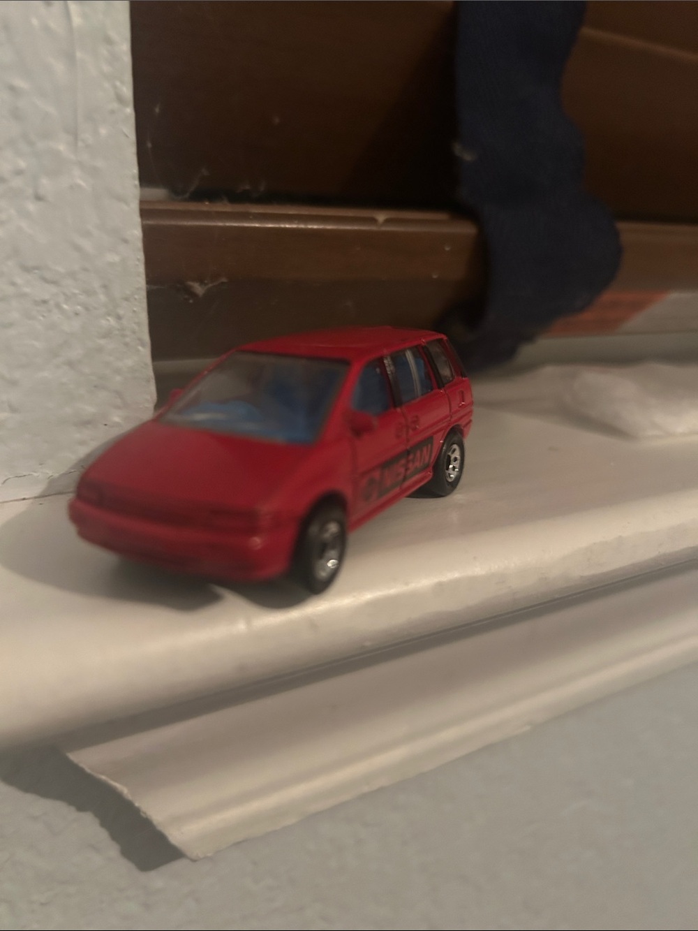 Matchbox Vintage 1990 Nissan Prairie Minivan - RARE Red Multi-Pack Exclusi